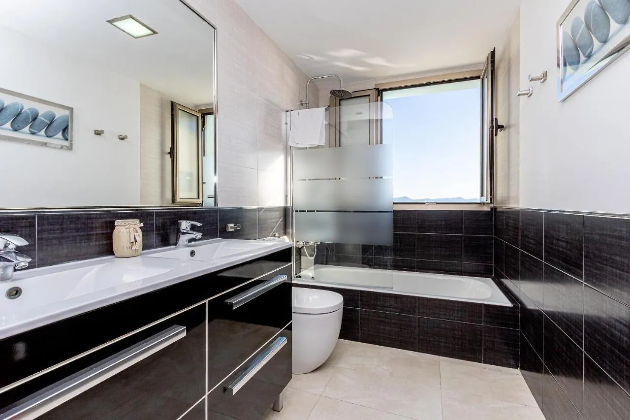 Holiday home Adosado Bellavista A By Homevillas360 Alcanada Spain